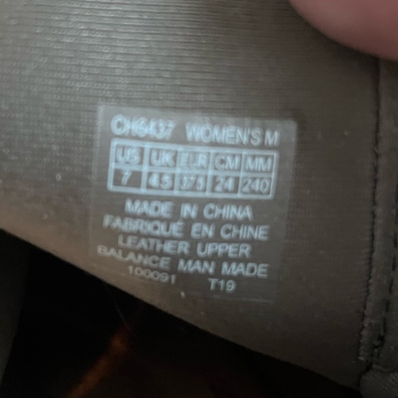 NWT Women’s Rockport Wedge Bootie Suede Leather in Gray size 7 - Picture 9 of 10